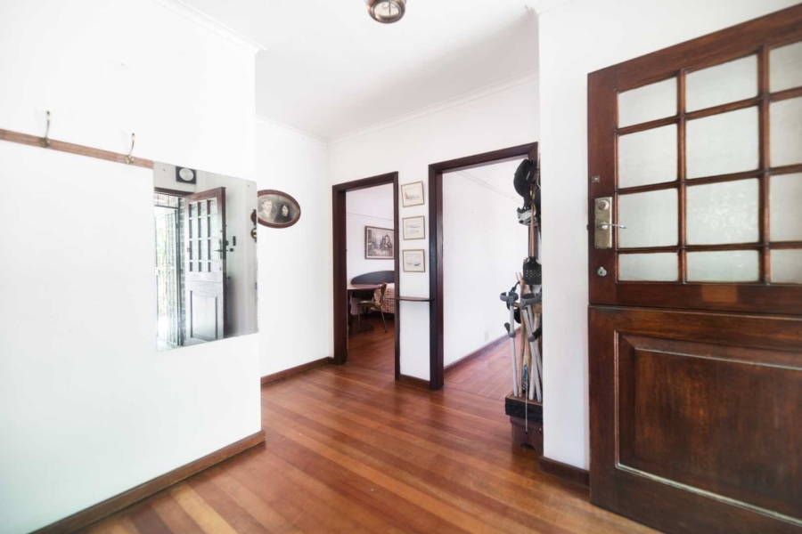 4 Bedroom Property for Sale in Westcliff Western Cape